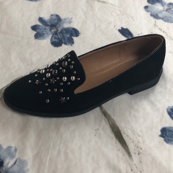 Black Flats studded size 6.5 Brand New no box - Picture 2 of 4